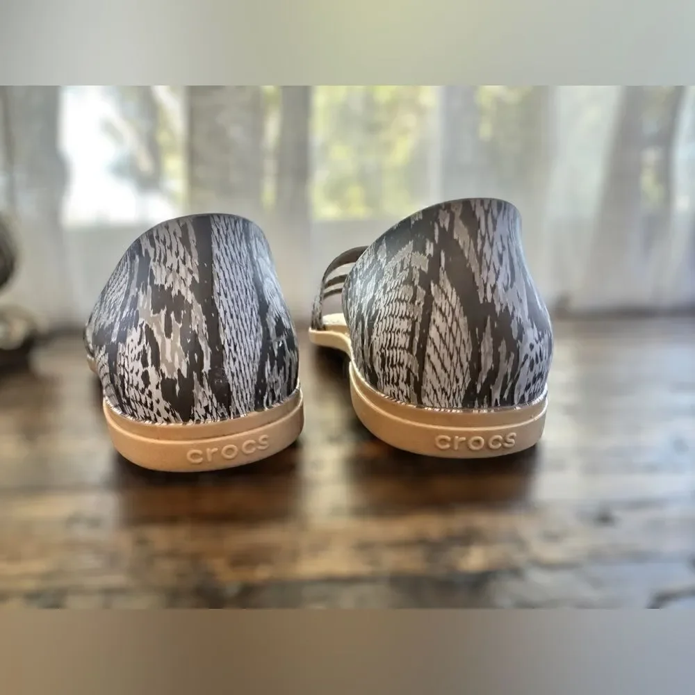 CROCS Tulum Open Toe Flat Gray Snake 3-Strap Flat Sandals Size 6